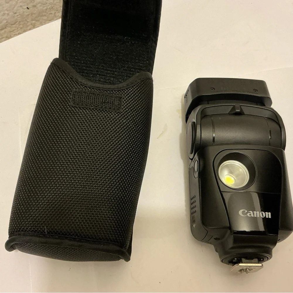 Canon Speedlite 320EX Flash - Black